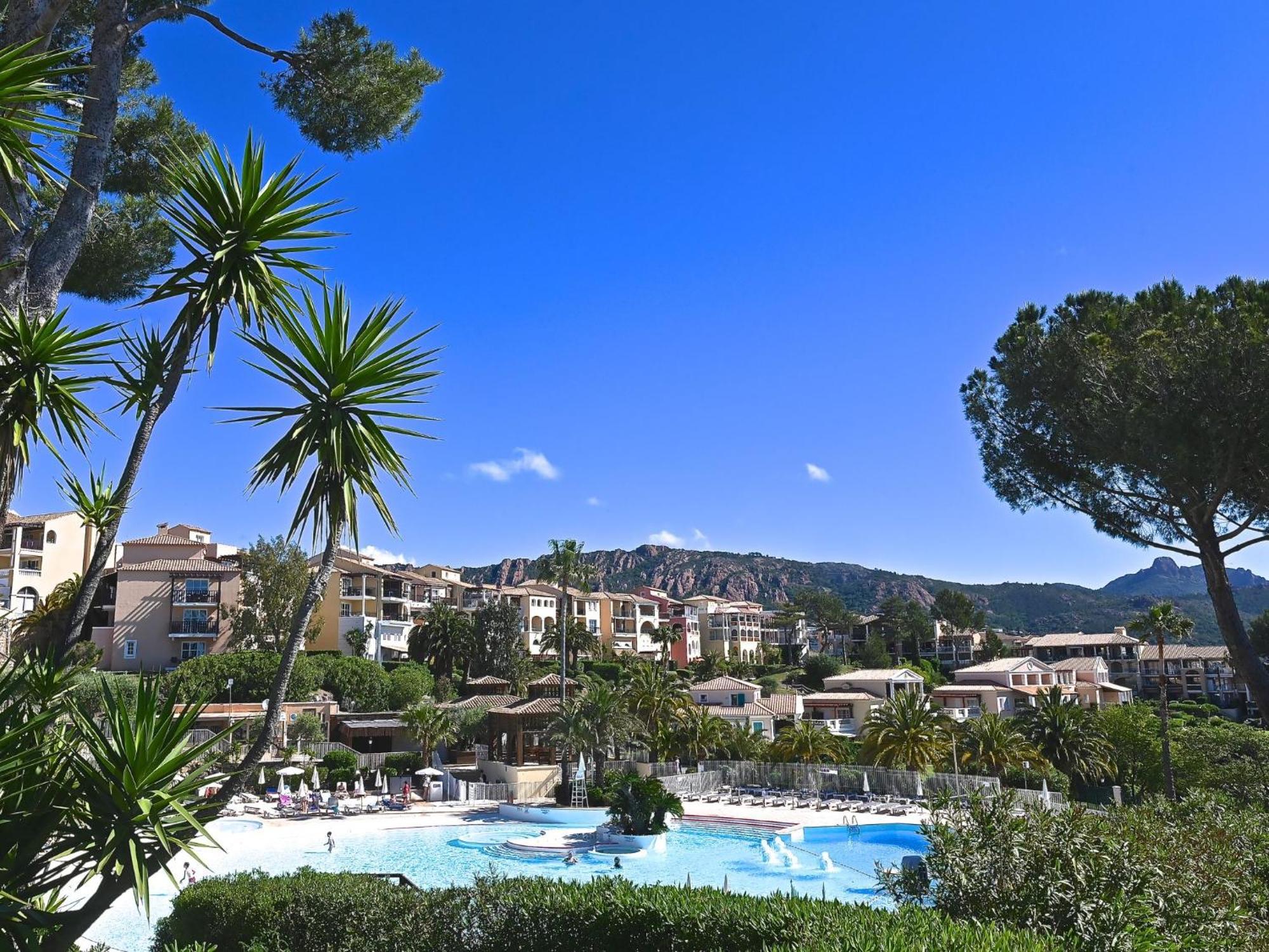 Apartment Village Cap Esterel - Le Village-53 By Interhome Saint-Raphaël Exterior foto